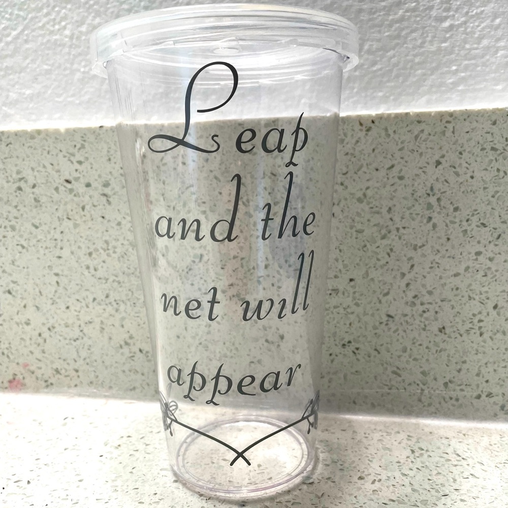 Customized tumbler cups